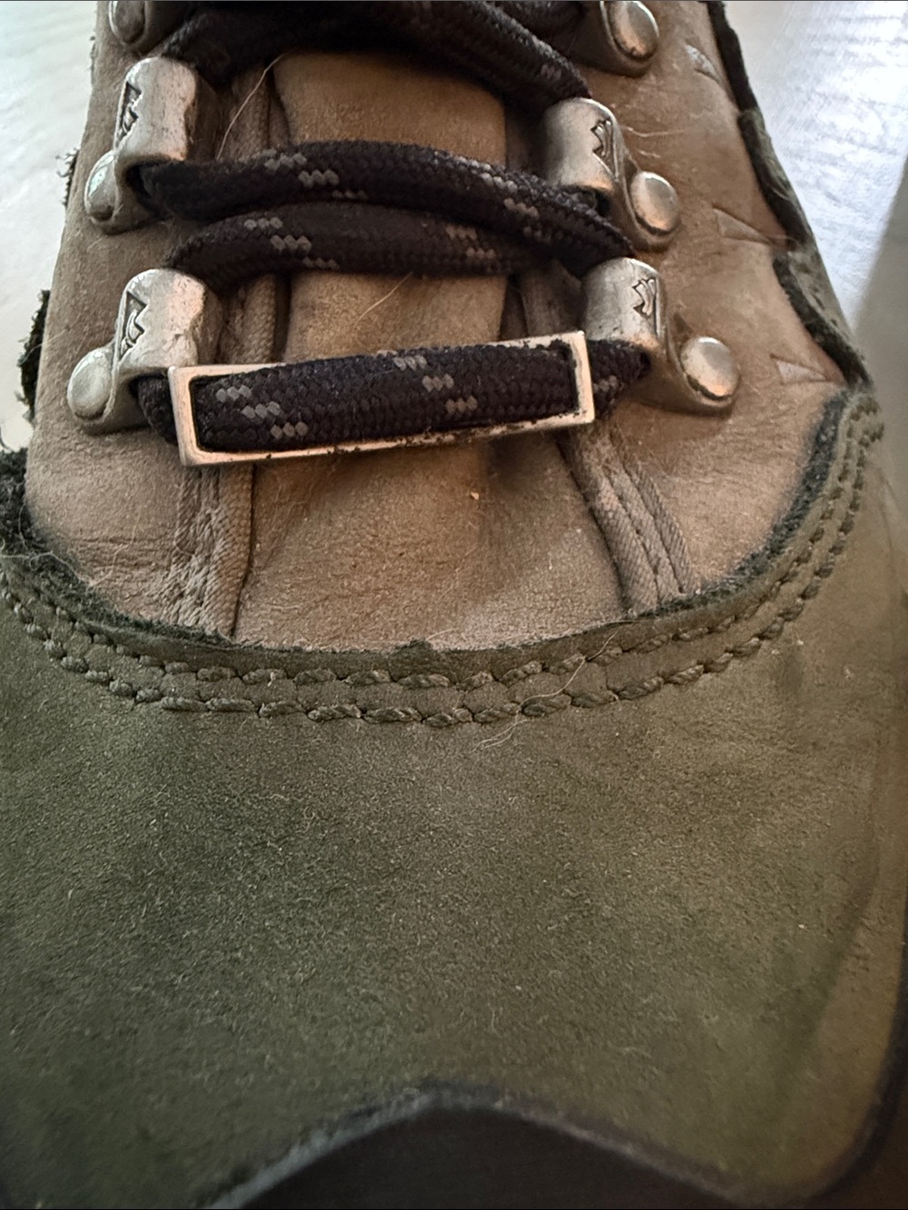 Montrail Gore-Tex hiking boots women’s size 8.5 Hunter green - Picture 9 of 11